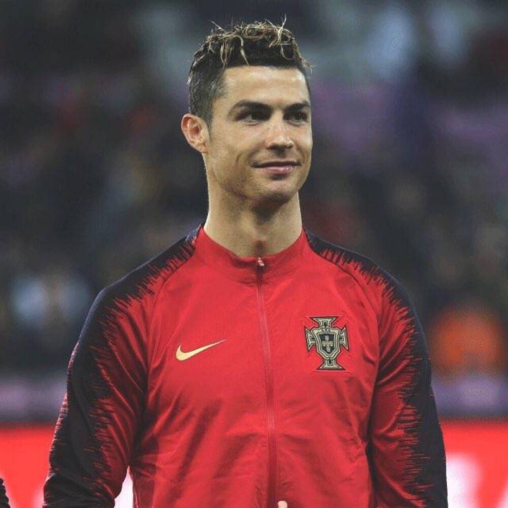 西甲身价更新：姆巴佩重回2亿欧并列榜首，居莱尔上涨3000万欧（西甲身价新榜：姆巴佩回升至2亿欧并列第一，居莱尔身价涨3000万欧）