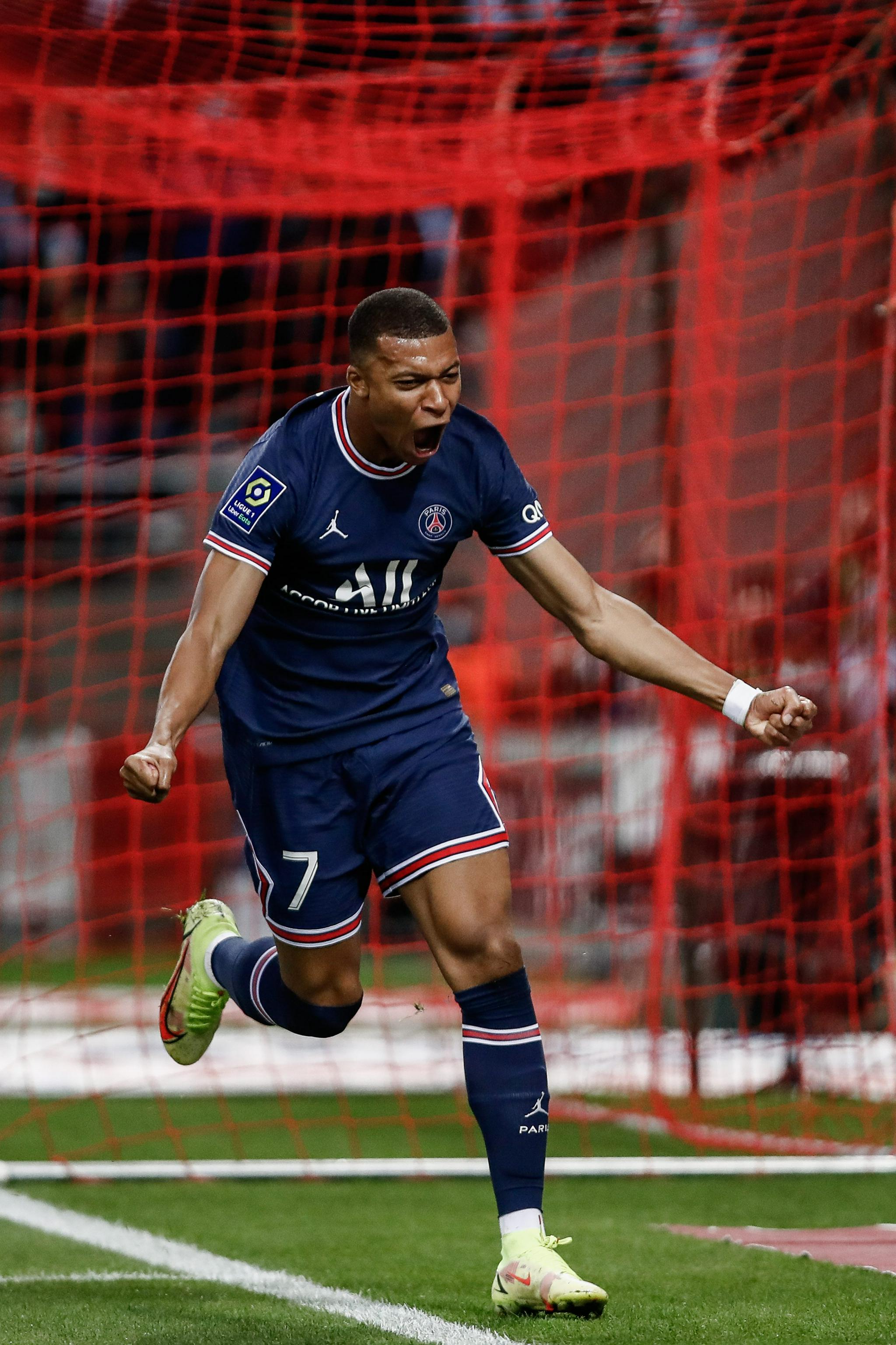 用波杰换下斯潘塞？科尔：斯潘塞打了很久，波杰打得也很好啊