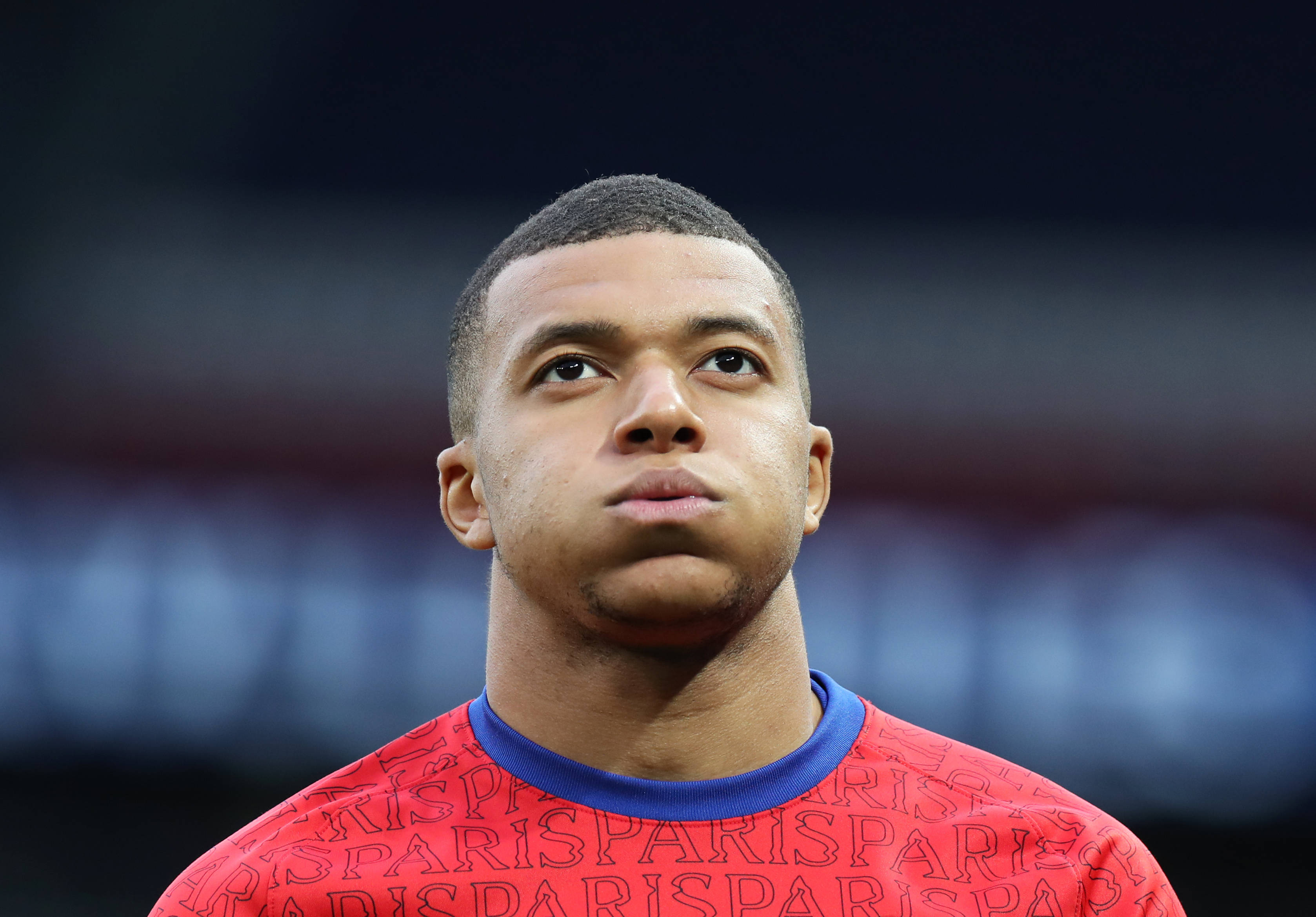 球星任意球精准送助攻