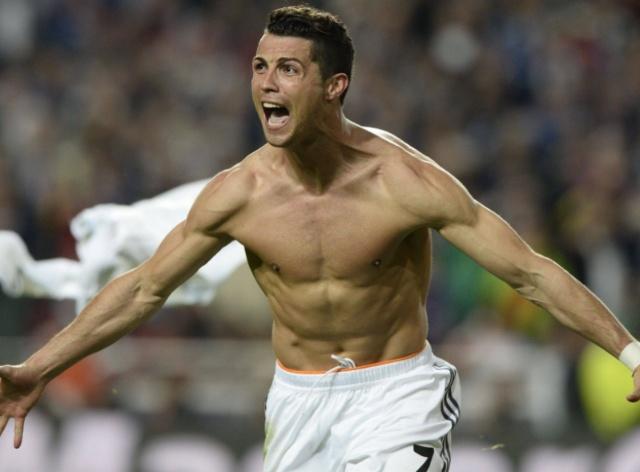 雷速西甲评选：双响+读秒绝杀，黄潜新星莫里罗当选第14轮MVP（雷速评西甲：黄潜新星莫里罗梅开二度读秒绝杀，荣膺第14轮MVP）